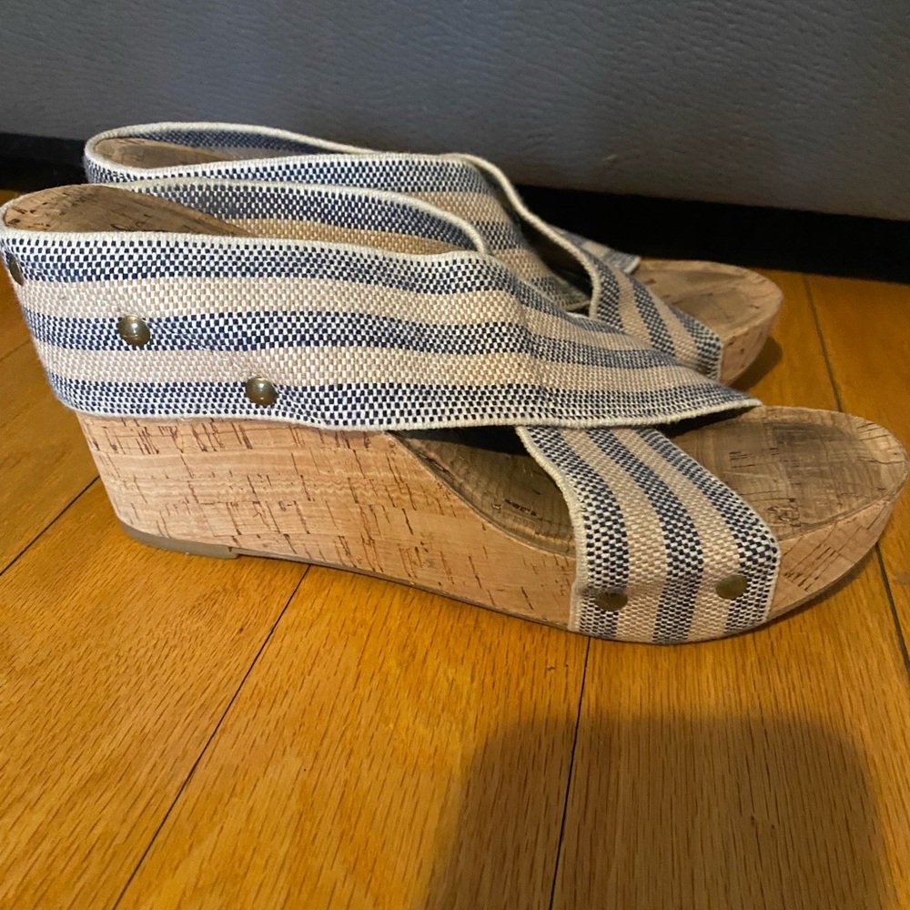 Lucky Brand Blue and White Wedge Sandals